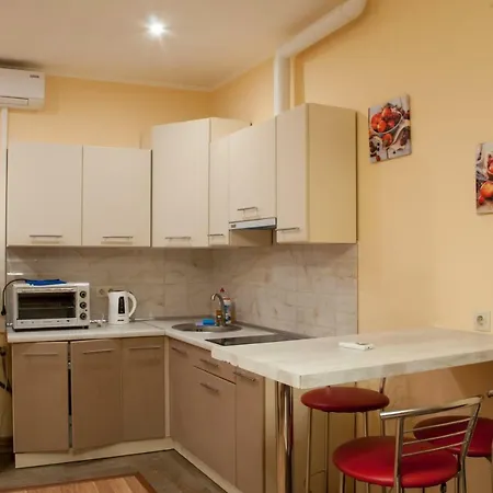 Wonderful Flat On Center *